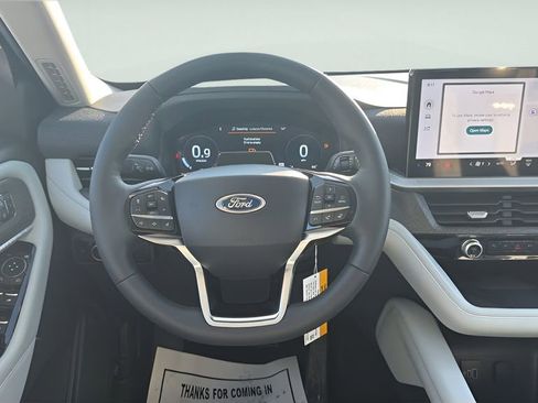New 2026 Ford Explorer Platinum w/ LUX Leather Package image 16