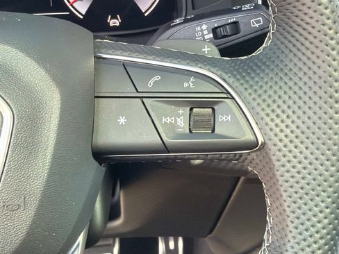 Used 2025 Audi SQ7 Premium Plus image 47