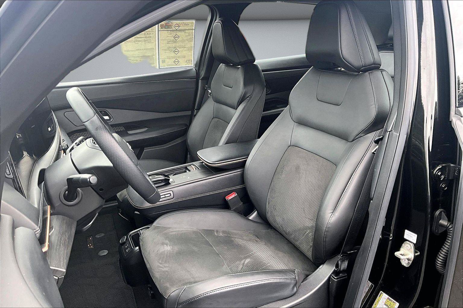 Used 2023 Nissan Ariya FWD image 22