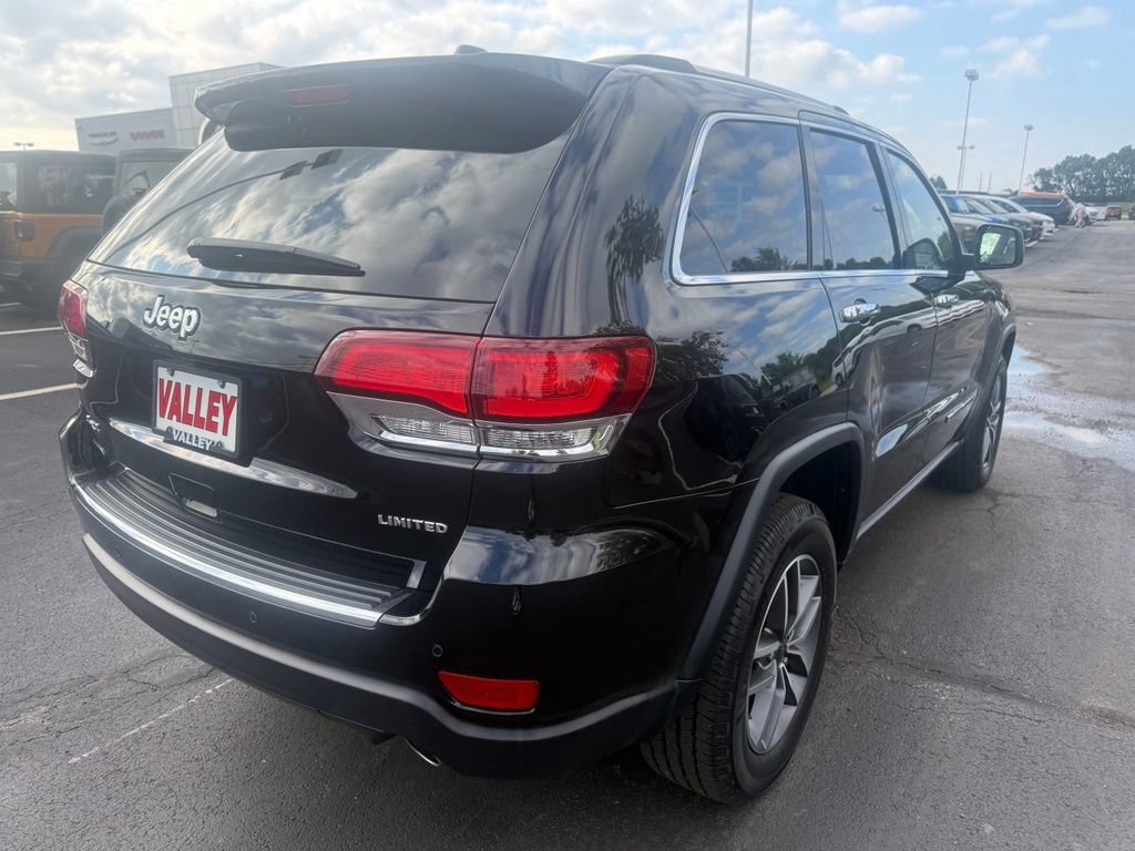Certified 2022 Jeep Grand Cherokee Limited AWD/4WD image 3