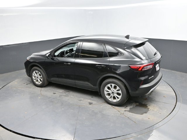Used 2025 Ford Escape Active AWD/4WD image 40
