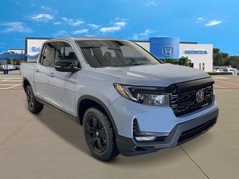 New 2026 Honda Ridgeline Black Edition image 9