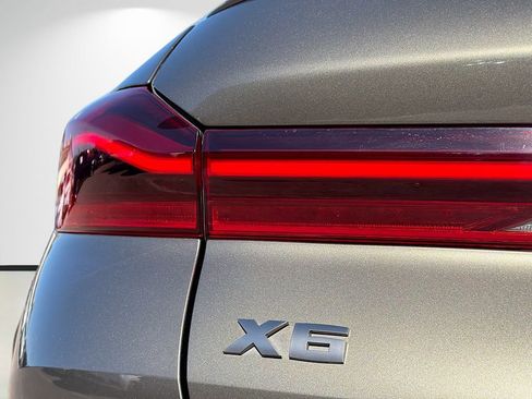 Used 2020 BMW X6 M50i w/ Executive Package image 10