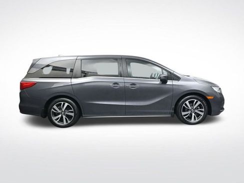 Used 2023 Honda Odyssey Touring image 3