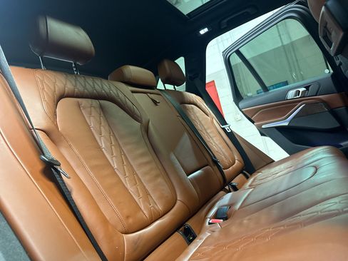 Used 2019 BMW X5 xDrive40i w/ M Sport Package AWD/4WD image 28
