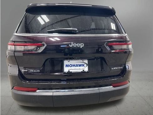 Used 2022 Jeep Grand Cherokee L Limited image 6