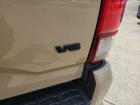 Certified 2019 Toyota Tacoma TRD Sport RWD image 10