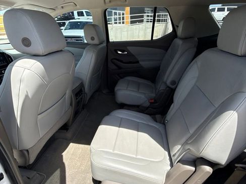 Used 2019 Chevrolet Traverse Premier FWD image 24