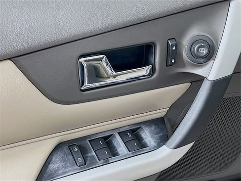 Used 2011 Ford Edge Limited w/ 301A Rapid Spec Order Code image 9