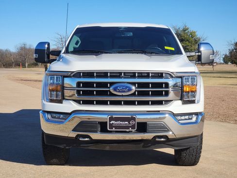 Used 2023 Ford F150 Lariat w/ Trailer Tow Package image 6