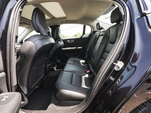 Used 2024 Volvo S60 B5 Core AWD/4WD image 33