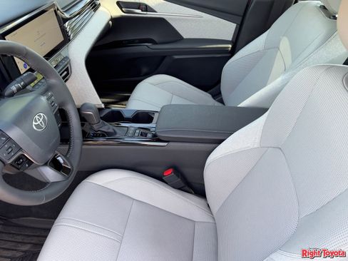 Certified 2026 Toyota Camry XLE image 21