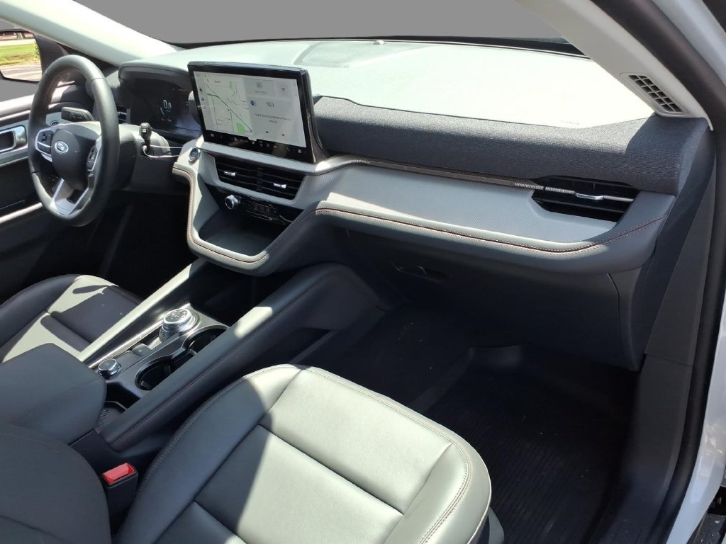 New 2026 Ford Explorer Active w/ Active Comfort Package AWD/4WD image 12