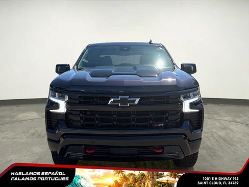 Used 2024 Chevrolet Silverado 1500 LT Trail Boss w/ LT Trail Boss Premium Package AWD/4WD image 11