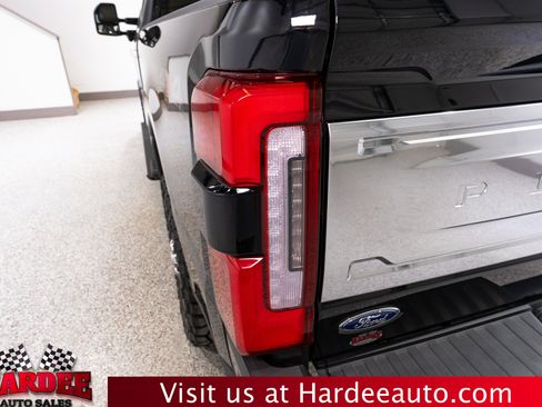 Used 2026 Ford F350 Platinum w/ Platinum Plus Package AWD/4WD image 9