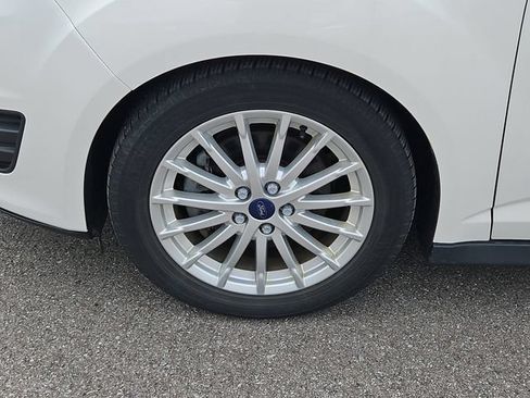 Used 2014 Ford C-MAX Energi SEL w/ Equipment Group 302A FWD image 9