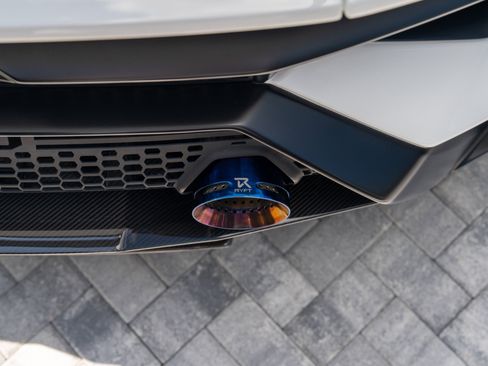 Used 2021 Lamborghini Huracan STO RWD image 58