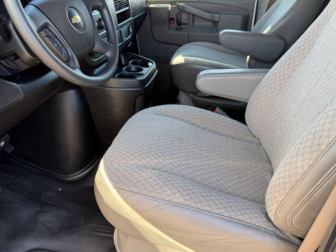 Used 2023 Chevrolet Express 3500 LS image 22