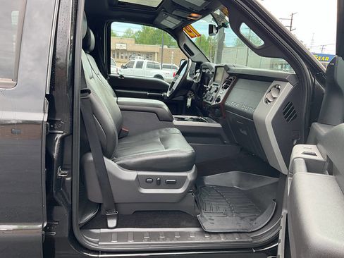 Used 2013 Ford F250 Lariat w/ Lariat Ultimate Pkg image 31