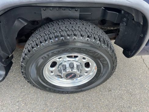 Used 2001 GMC Yukon XL 2500 SLT image 11