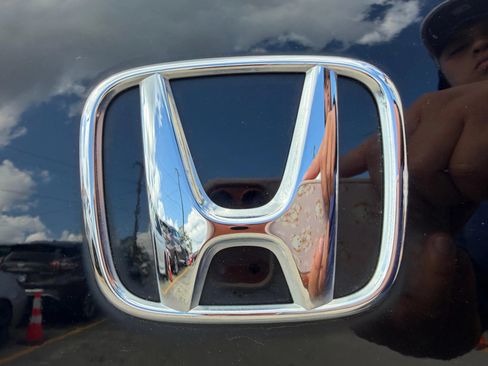 Used 2013 Honda Accord EX-L image 9