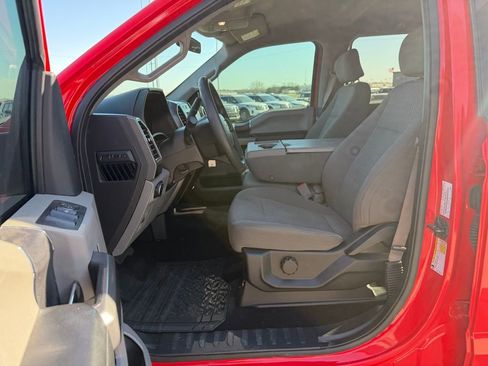 Used 2017 Ford F150 XLT image 16