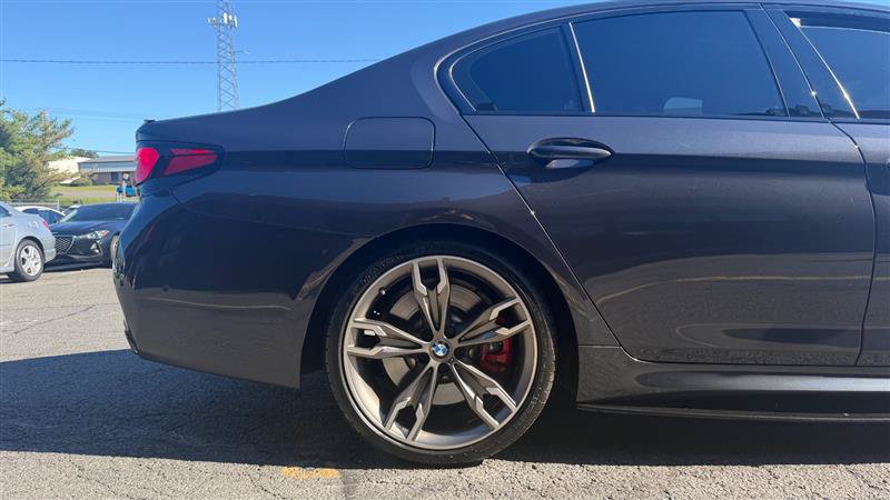 Used 2021 BMW M550i xDrive w/ Executive Package AWD/4WD image 5