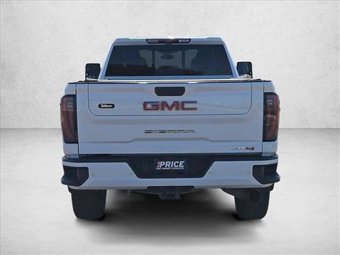 Used 2024 GMC Sierra 2500 AT4 w/ AT4 Premium Plus Package AWD/4WD image 7