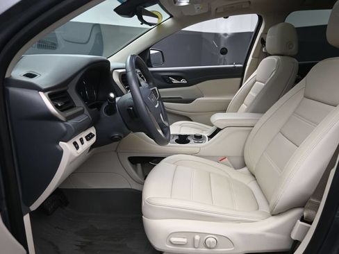 Used 2020 GMC Acadia Denali w/ Denali Ultimate Package AWD/4WD image 14
