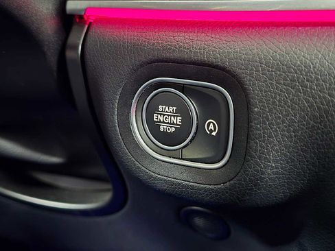 Used 2022 Mercedes-Benz GLE 350 4MATIC image 36