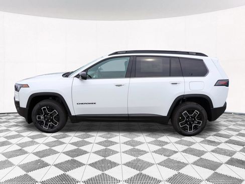 New 2026 Jeep Cherokee AWD/4WD image 5