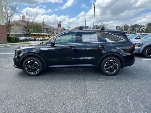New 2025 Kia Sorento S image 6