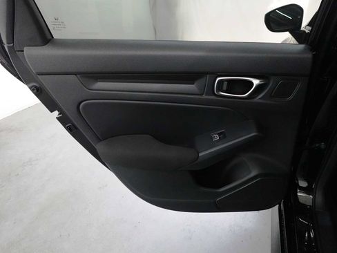 Used 2025 Honda Civic Sport image 24