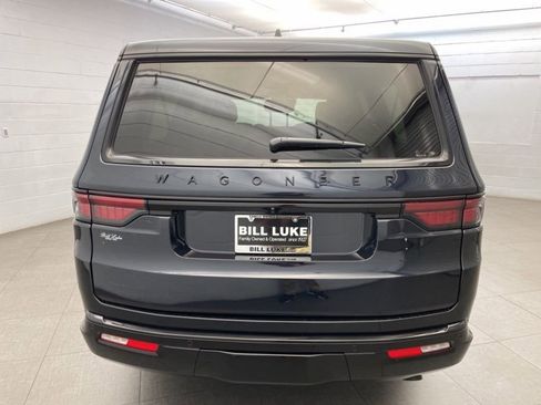 New 2025 Jeep Wagoneer Series II image 5