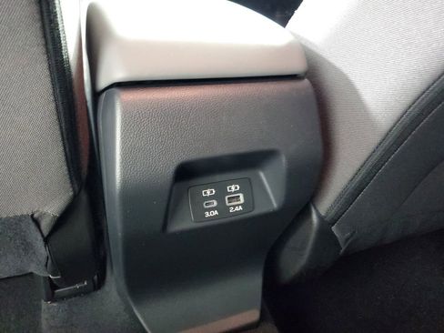 Used 2025 Subaru Crosstrek 2.0i Premium w/ Crosstrek Mirror Package image 15