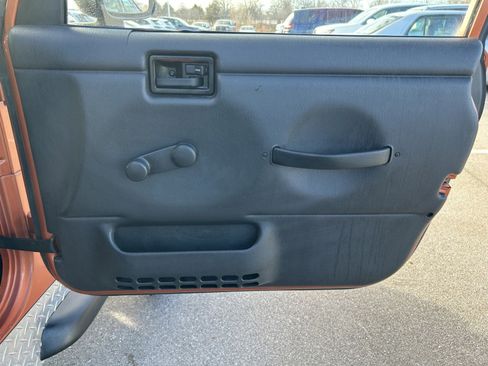 Used 2001 Jeep Wrangler Sport image 15