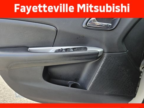 Used 2020 Dodge Journey SE w/ SE Popular Equipment Group image 27