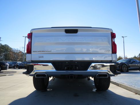 Used 2025 Chevrolet Silverado 1500 LTZ image 4