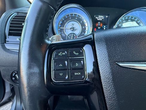Used 2014 Chrysler 300 S w/ Luxury Group image 33