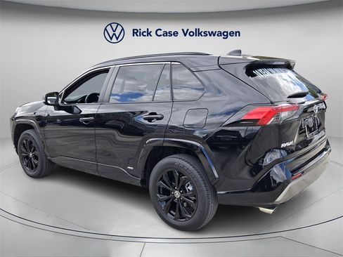 Used 2023 Toyota RAV4 SE w/ SE Grade Weather Package image 7