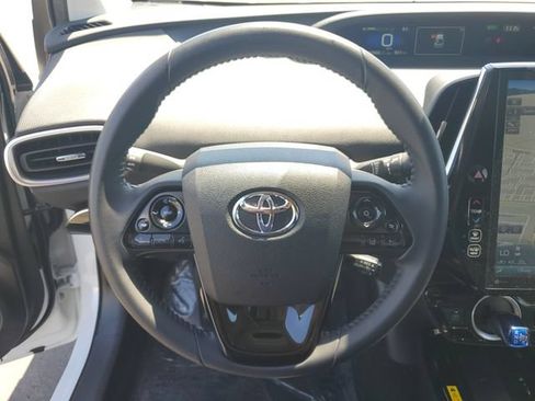 Used 2022 Toyota Prius Prime XLE FWD image 27
