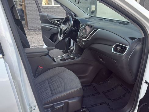 Used 2024 Chevrolet Equinox LT image 36