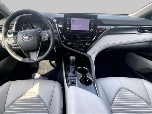 Used 2024 Toyota Camry SE AWD/4WD image 15