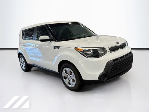 Used 2014 Kia Soul FWD image 3