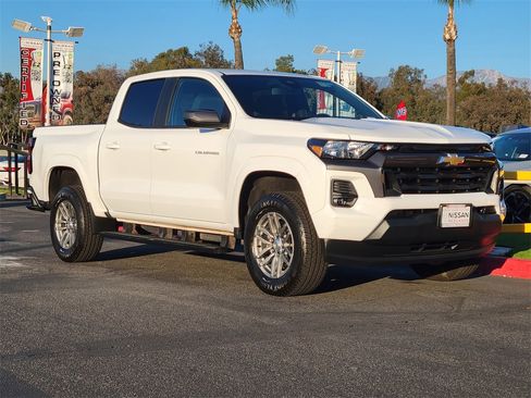 Used 2023 Chevrolet Colorado LT w/ LT Convenience Package II image 33