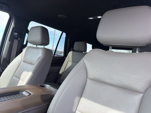 Used 2022 Chevrolet Tahoe LT w/ Luxury Package image 27