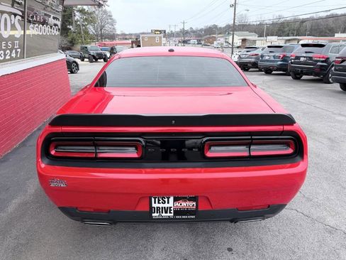 Used 2021 Dodge Challenger SXT w/ Driver Convenience Group image 5