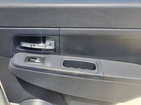 Used 2012 Jeep Liberty Sport RWD image 29