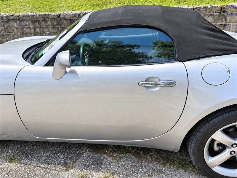 Used 2008 Pontiac Solstice Convertible w/ Premium Package RWD image 14