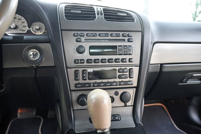 Used 2005 Ford Thunderbird RWD image 21
